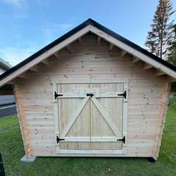 LP-GARDEN hirsilato, U-Kymppi, vinoseinä, 10m²